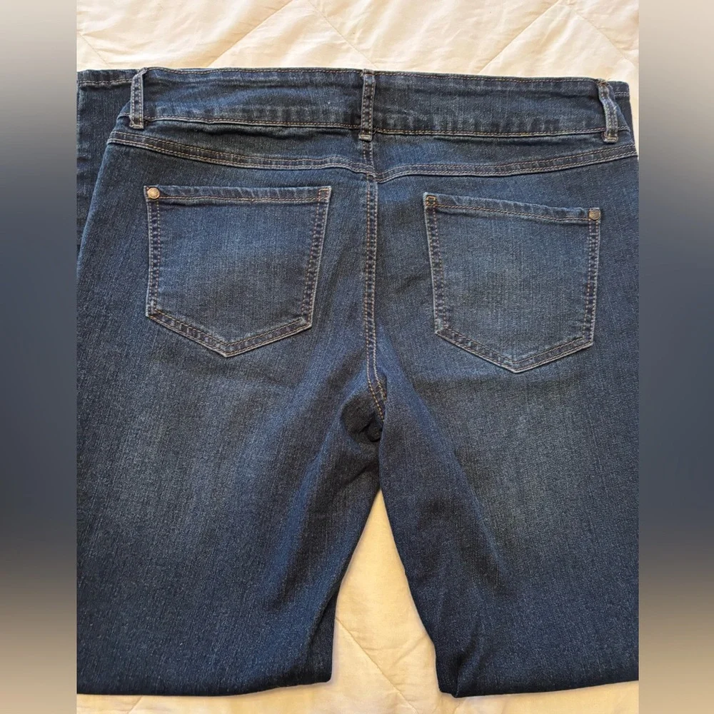 Jeans 3 for $20! EST. 1946 Denim Mid Rise Jeans - Picture 2 of 4